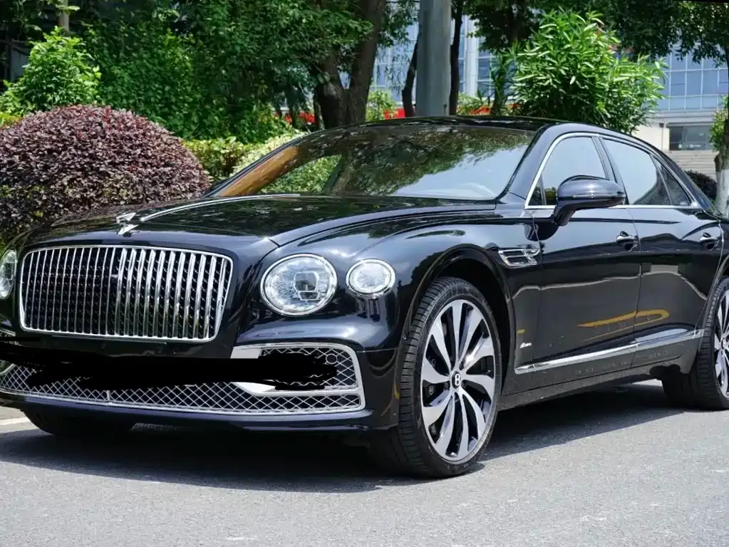 Bentley Flying Spur — фото 1