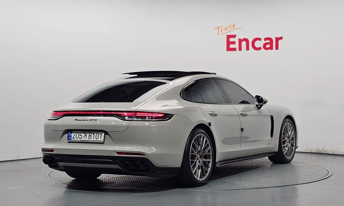Porsche Panamera — фото 10