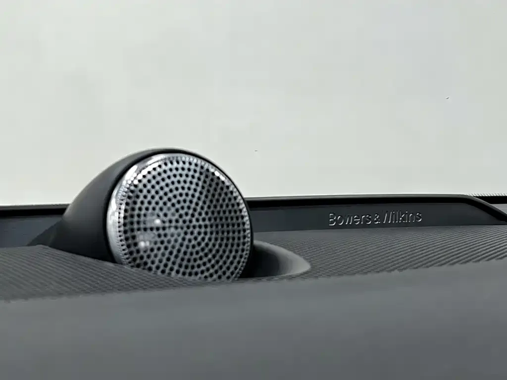 Volvo S60 — фото 10