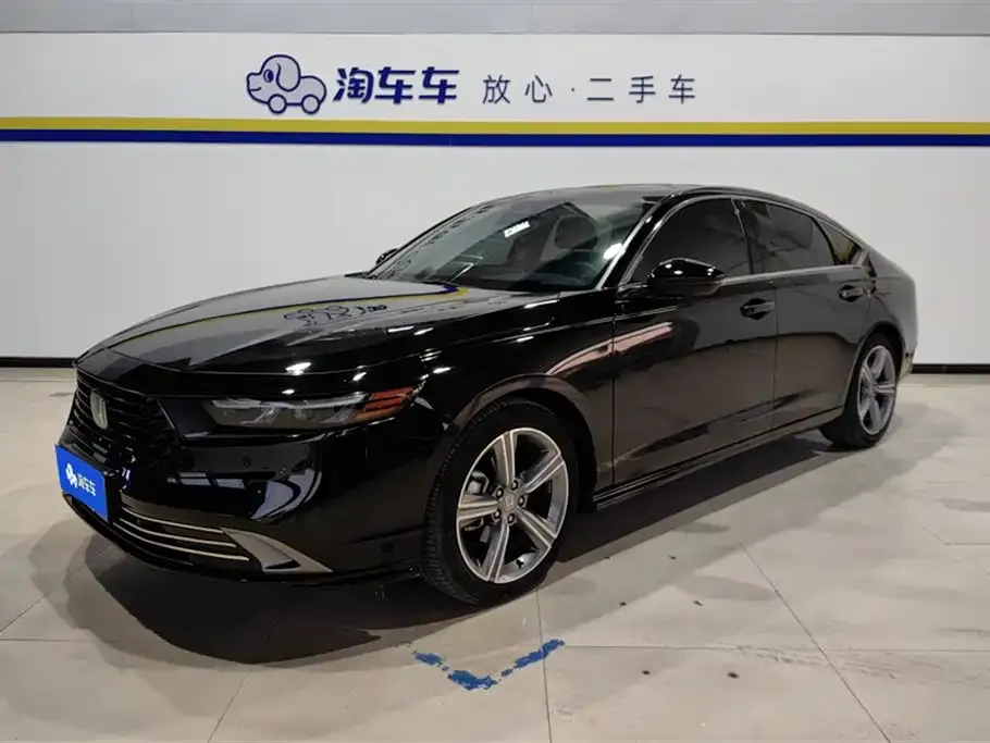 Honda Accord — фото 1