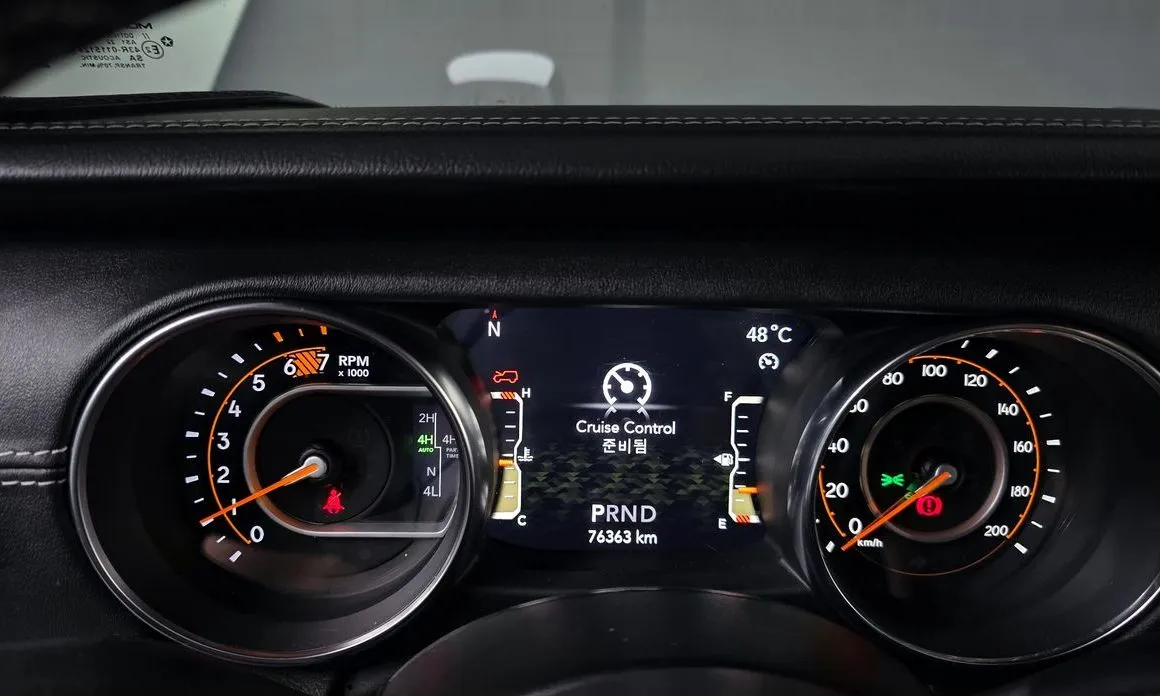 Jeep Wrangler 2022 из KR, фото 5