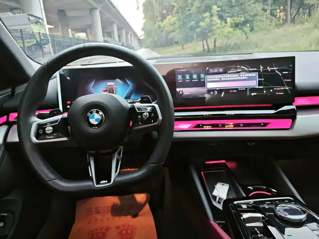 BMW 5 Series — фото 3