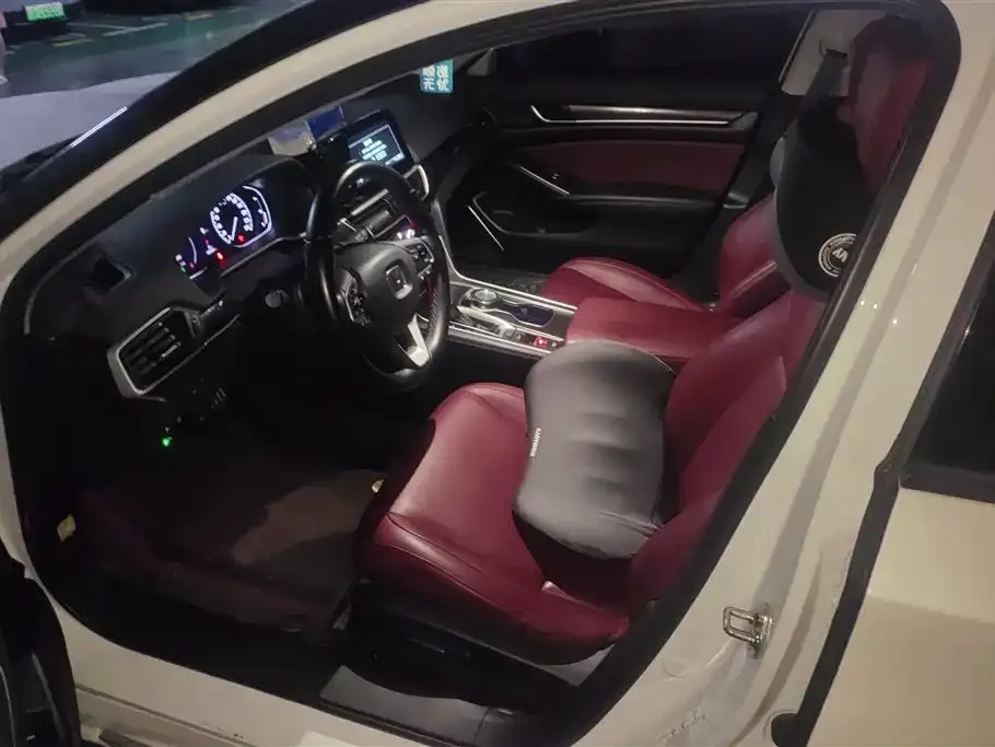 Honda Accord — фото 3