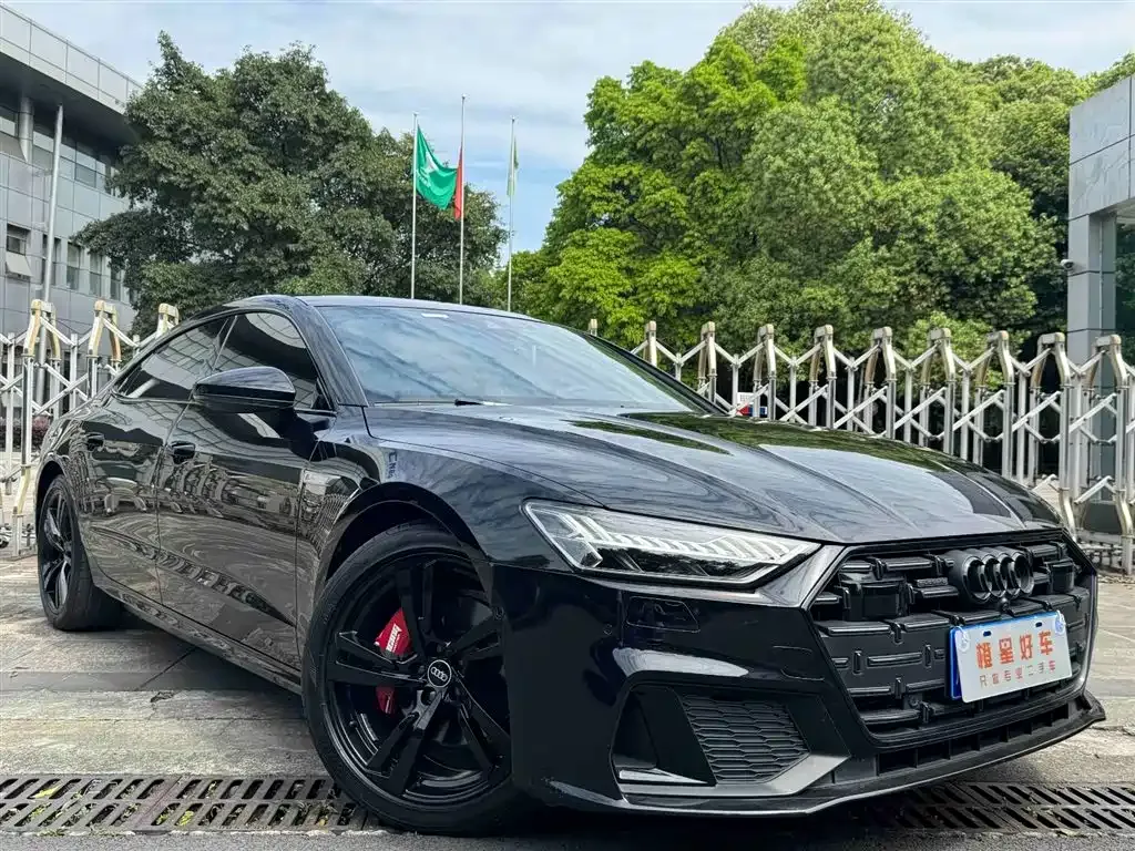 Audi A7L — фото 6
