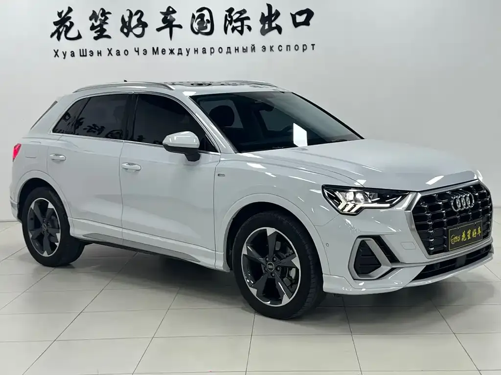 Audi Q3 — фото 10