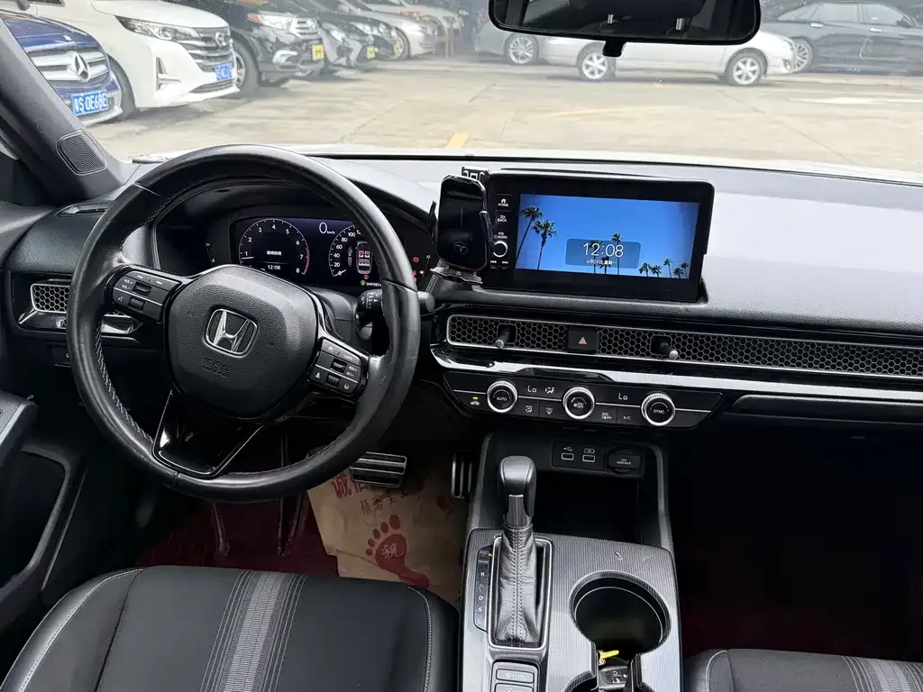 Honda Civic — фото 7
