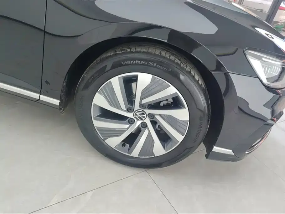 Volkswagen Magotan GTE PHEV 2023 из CN, фото 5