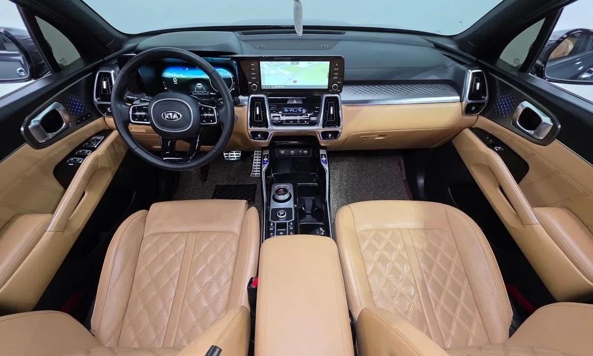 Kia Sorento — фото 6