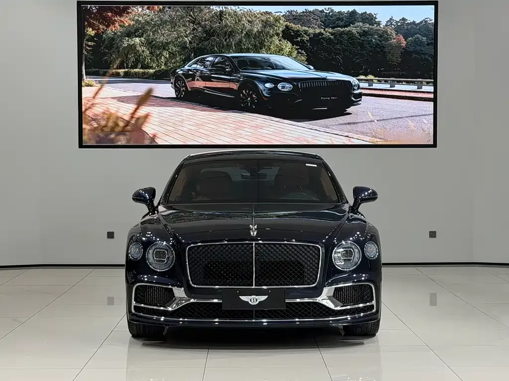 Bentley Flying Spur — фото 2