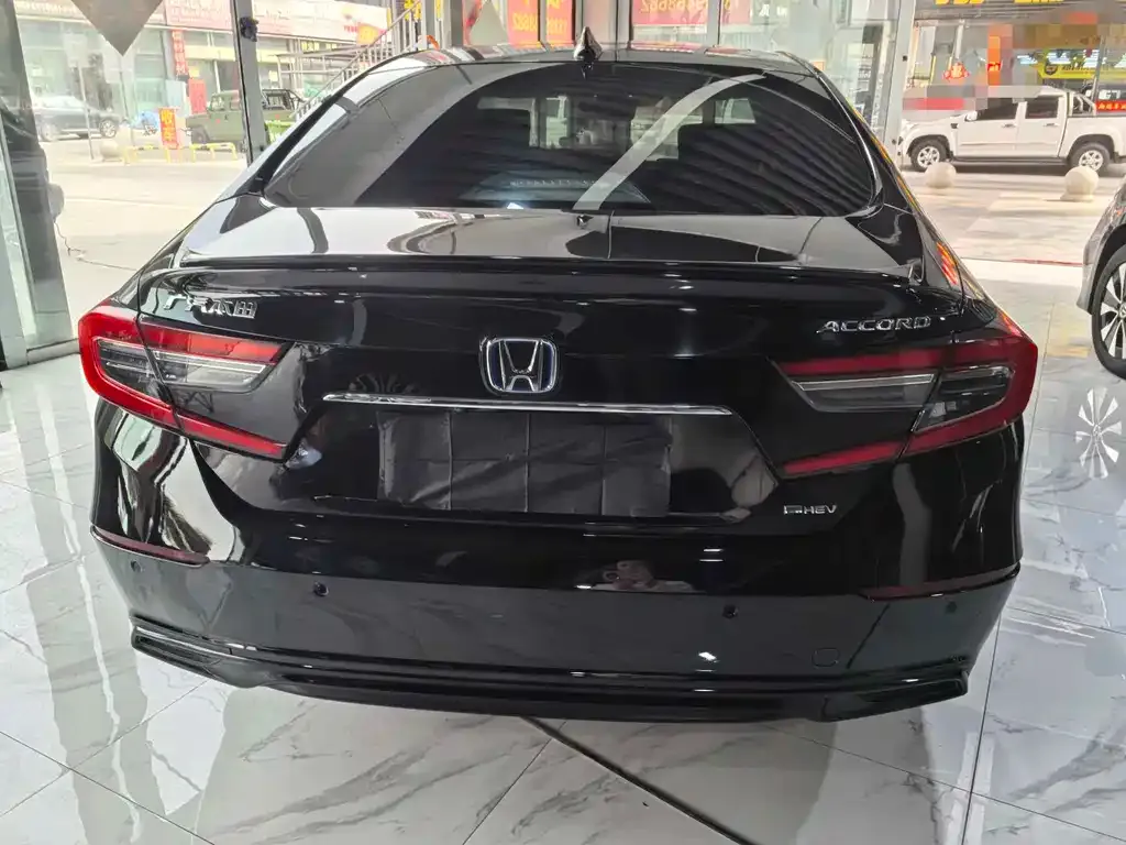 Honda Accord — фото 3