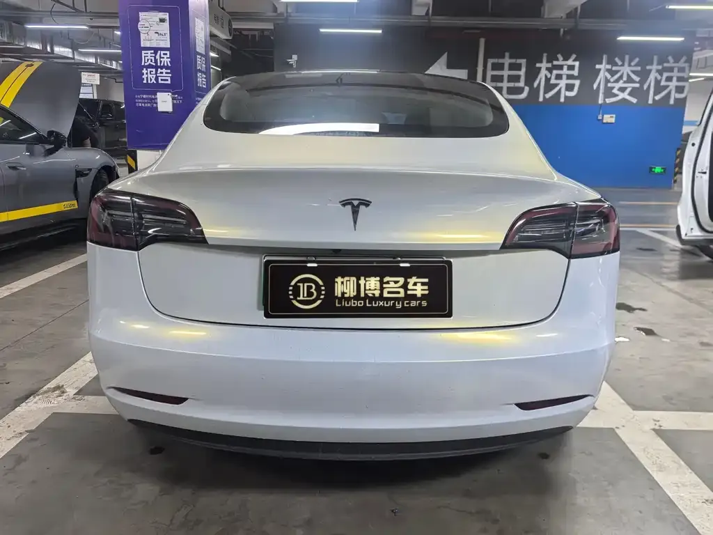 Tesla Model 3 — фото 6