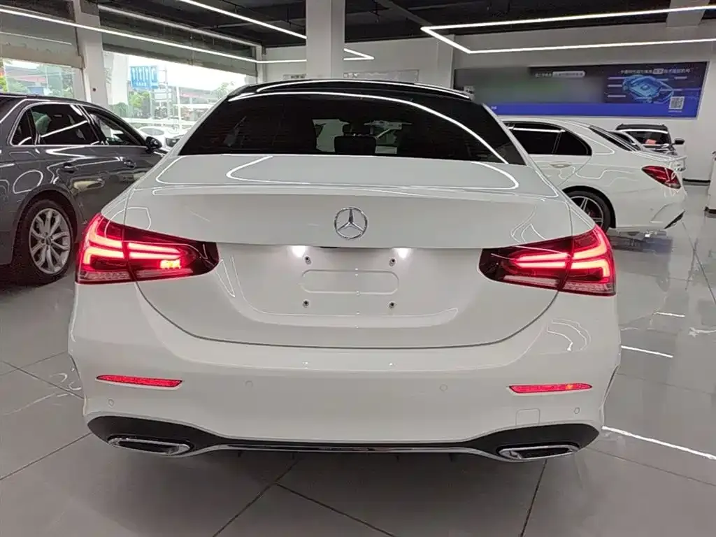 Mercedes-Benz A-Class — фото 10