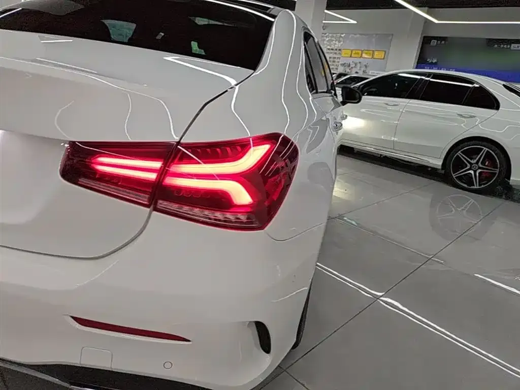 Mercedes-Benz A-Class — фото 4