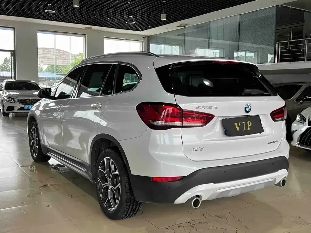 BMW X1 — фото 2