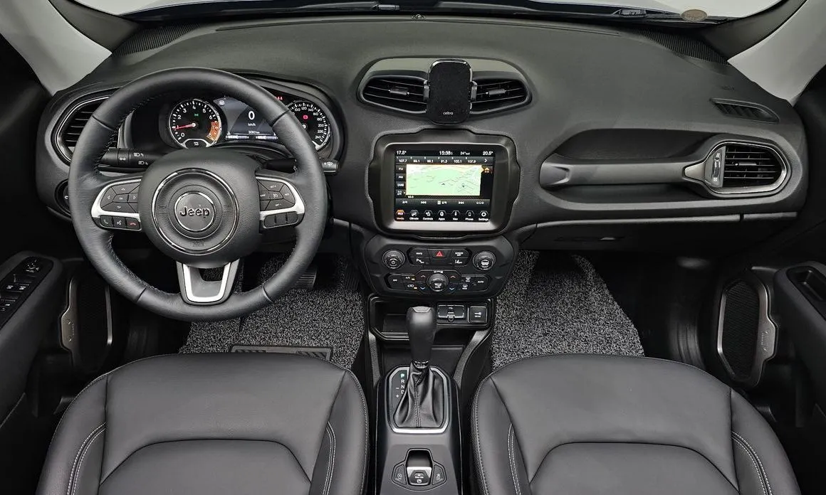 Jeep Renegade 2023 из KR, фото 10