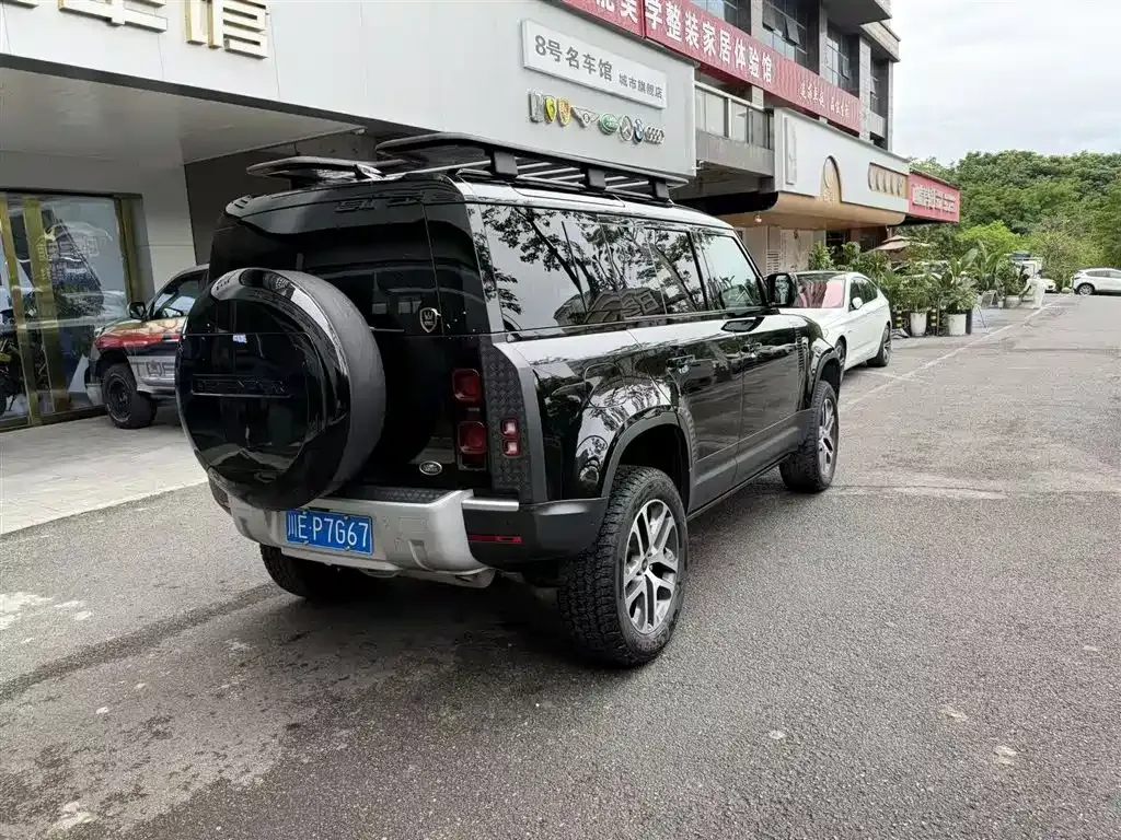 Land Rover Defender — фото 6