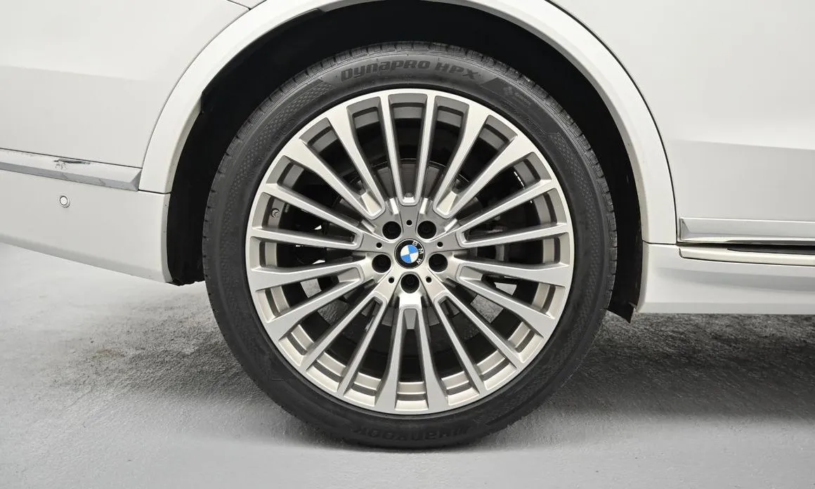 BMW X7 2024 из KR, фото 10