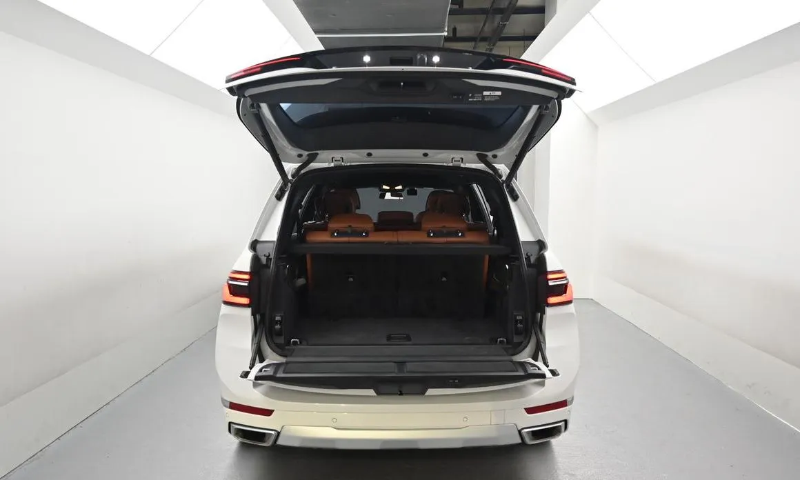 BMW X7 2024 из KR, фото 5