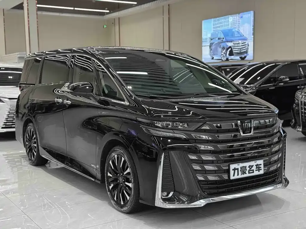 Toyota Vellfire — фото 3