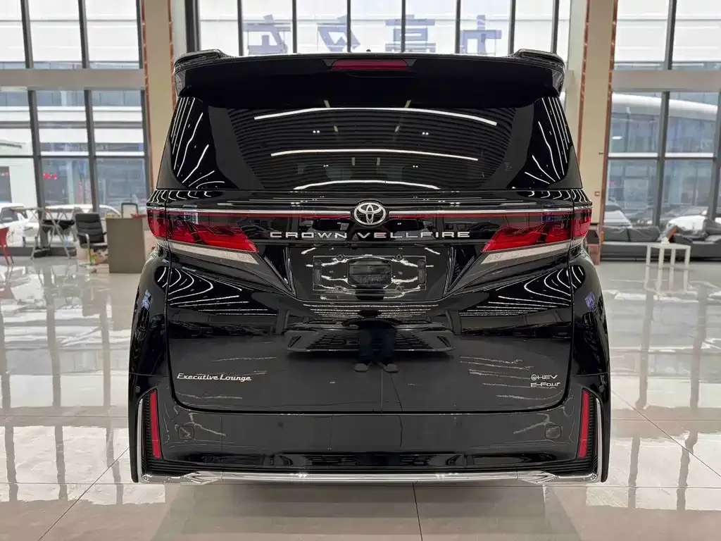 Toyota Vellfire — фото 7