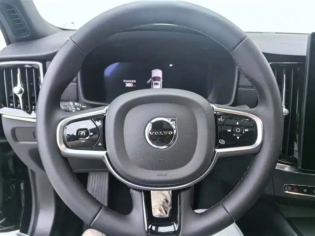 Volvo S90 — фото 2
