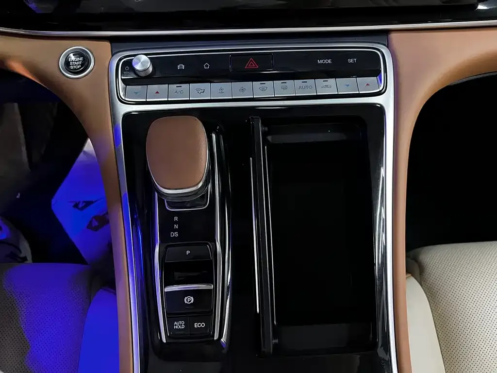 GAC Motor Trumpchi M8 — фото 9