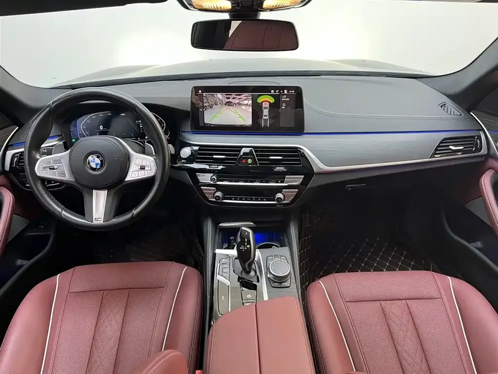 BMW 5 Series — фото 10