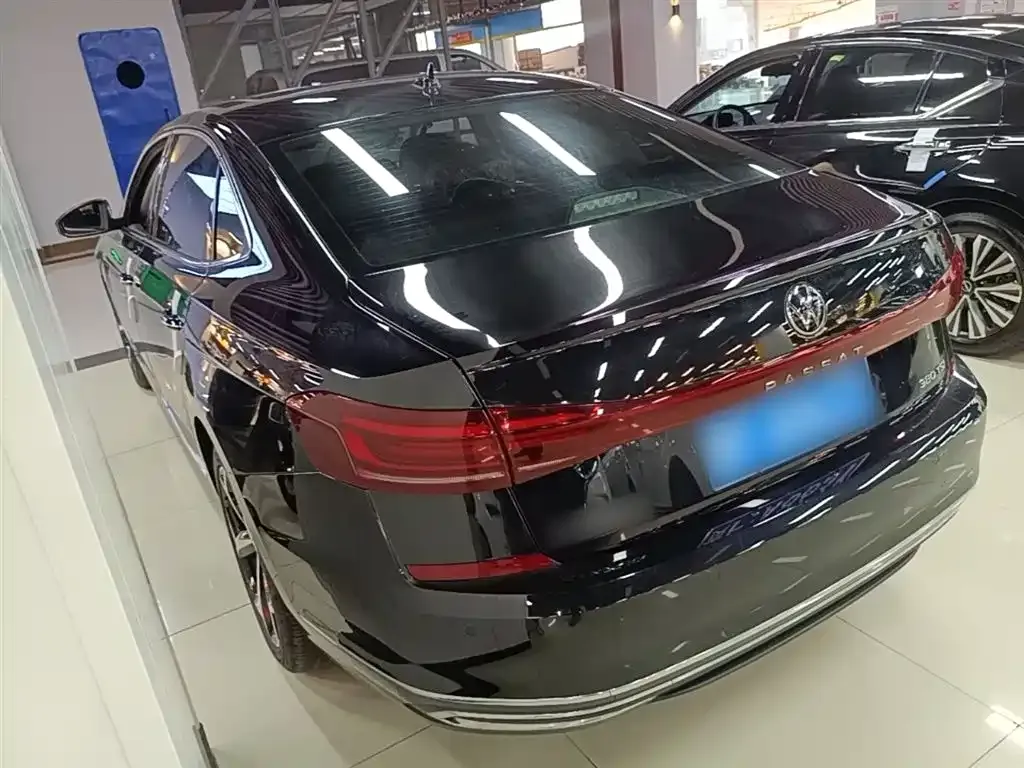 Volkswagen Passat — фото 4