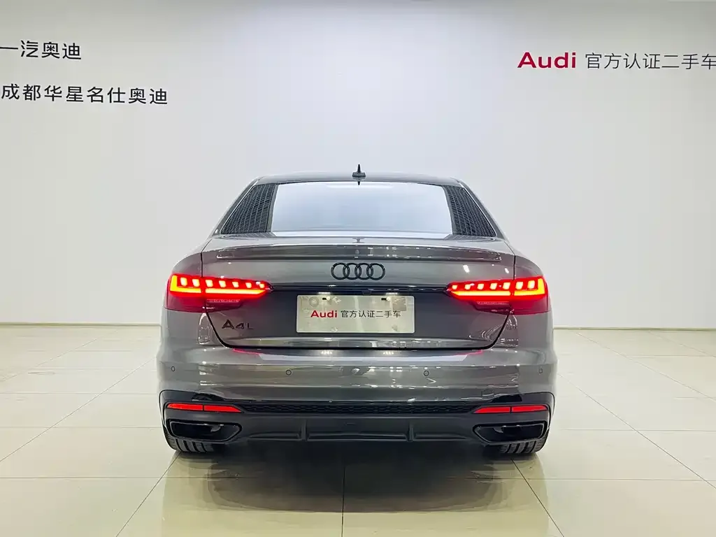 Audi A4L — фото 2