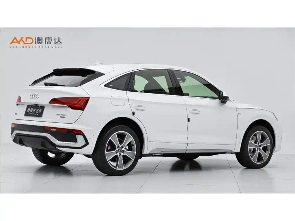 Audi Q5L Sportback 2022 из CN, фото 4