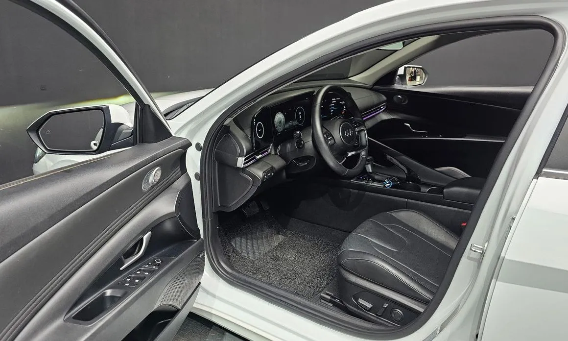 Hyundai AVANTE — фото 6