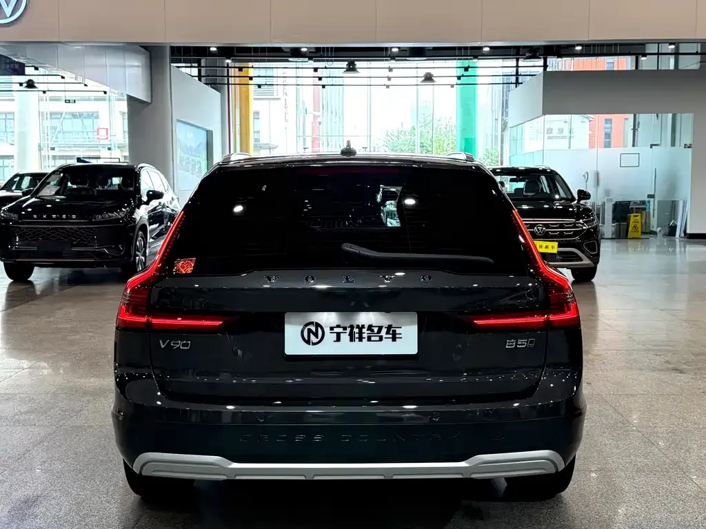 Volvo V90 2023 из CN, фото 9