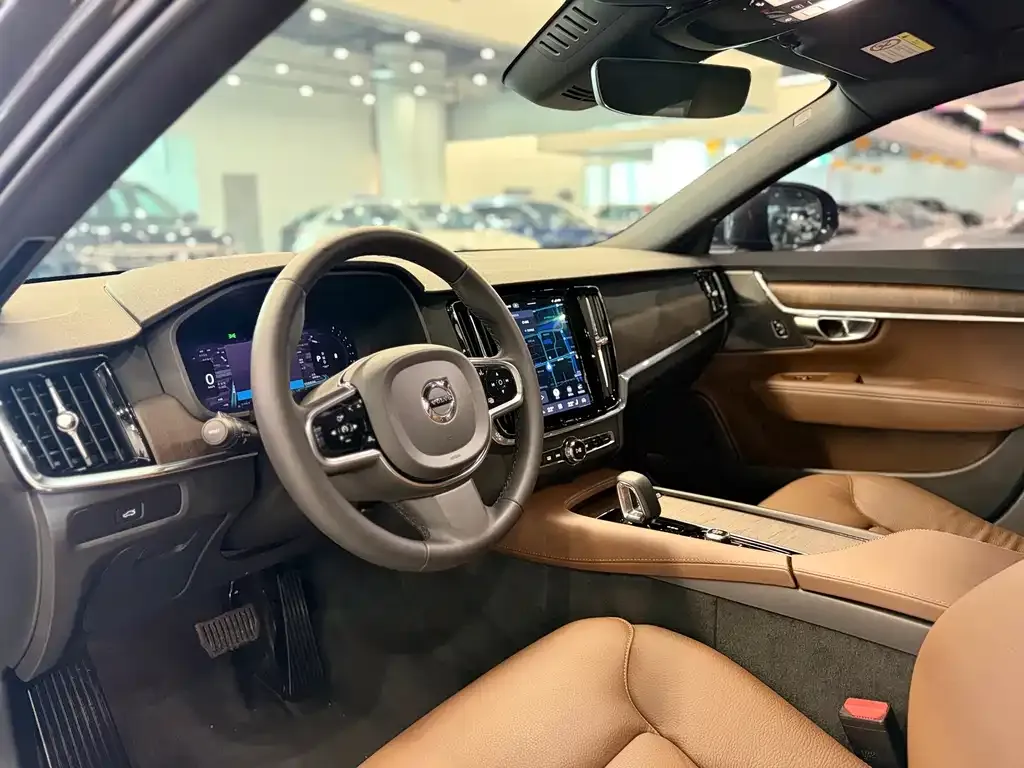 Volvo V90 2023 из CN, фото 10