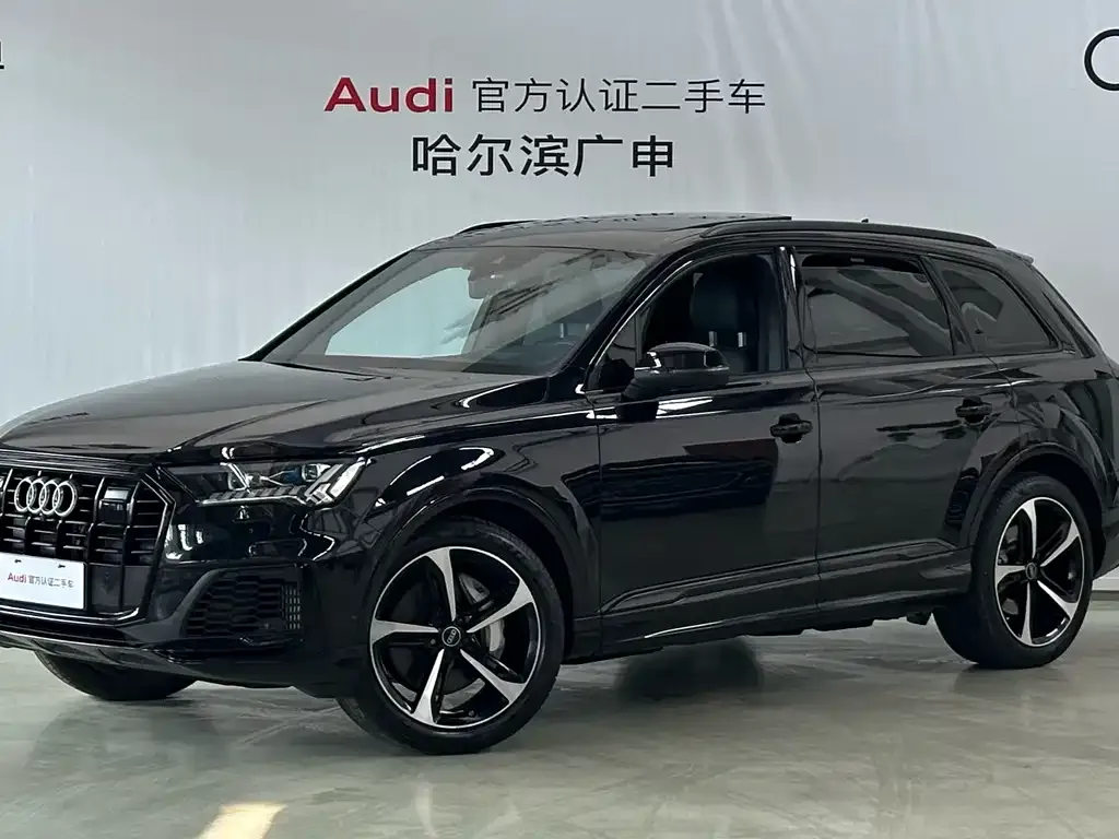 Audi Q7 — фото 1