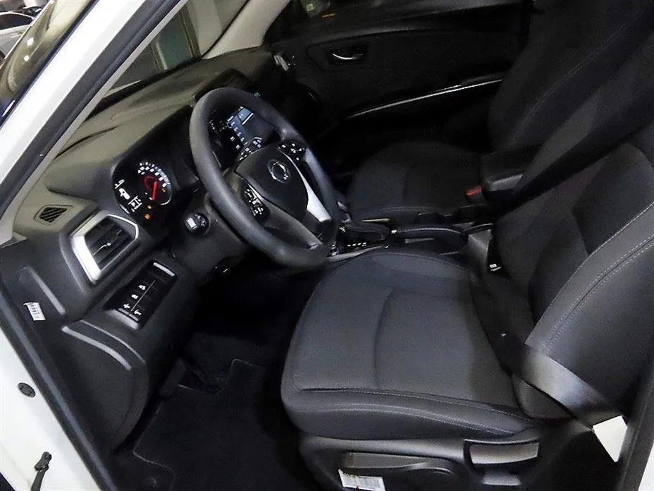 KG Mobility (Ssangyong) TIBOLI 2024 из KR, фото 3