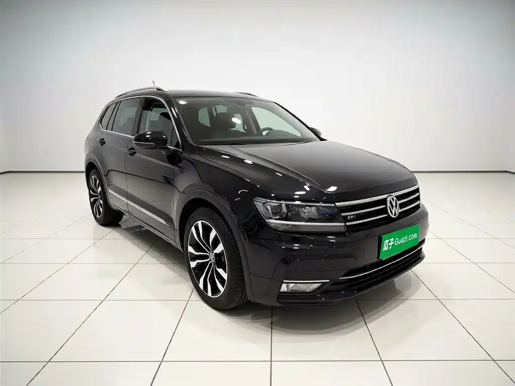 Volkswagen Tiguan L — фото 8