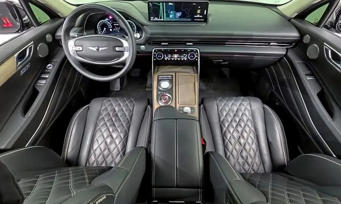 Genesis GV80 — фото 10