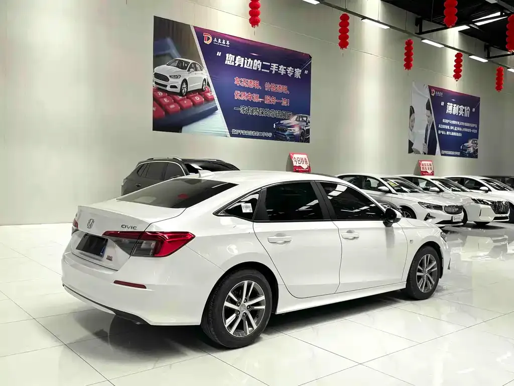 Honda Civic — фото 8