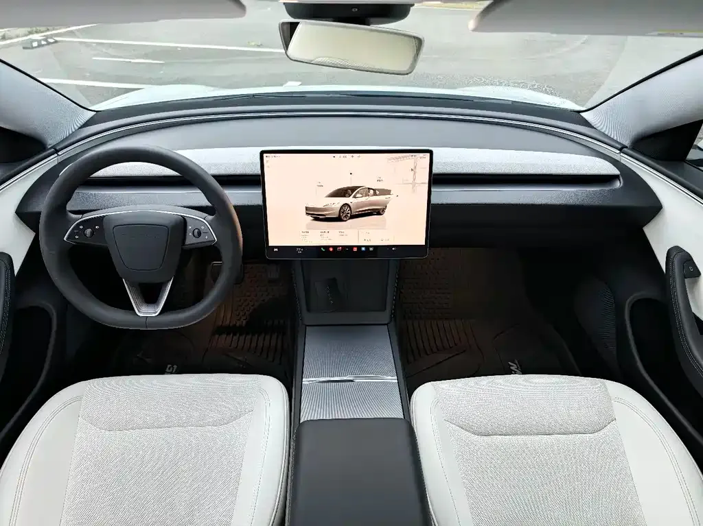 Tesla Model 3 — фото 6