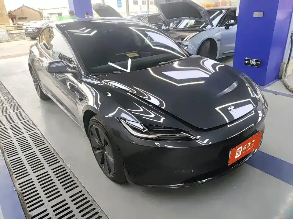 Tesla Model 3 — фото 5