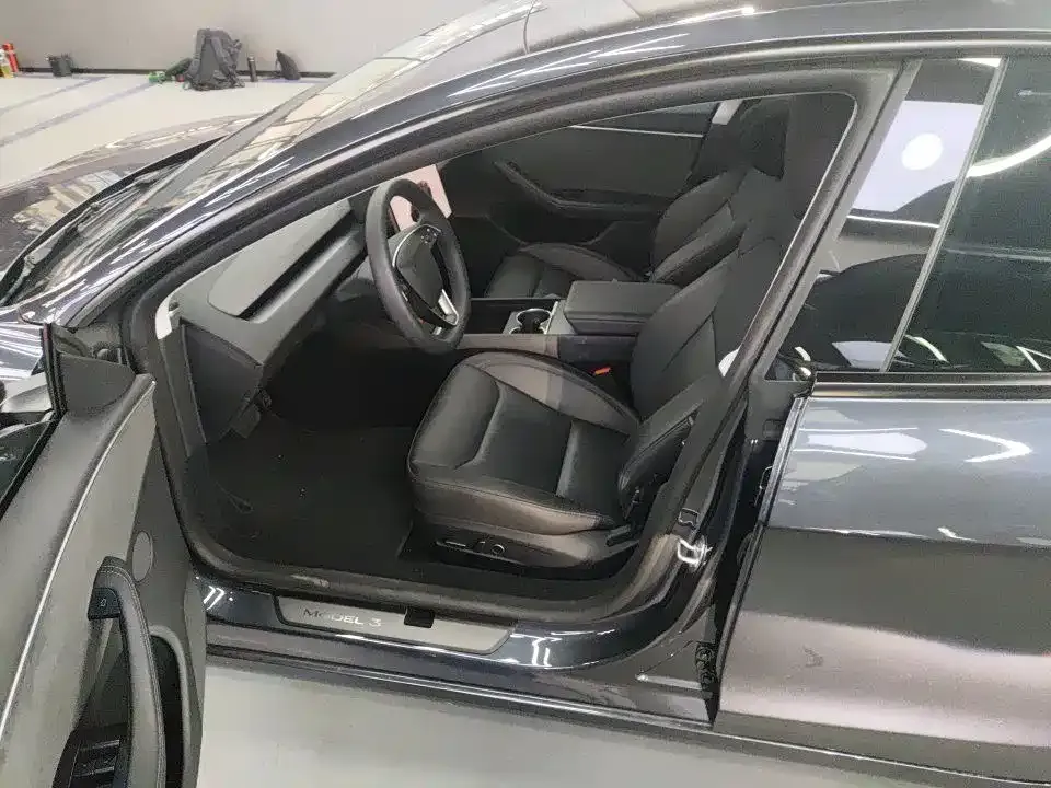 Tesla Model 3 — фото 7