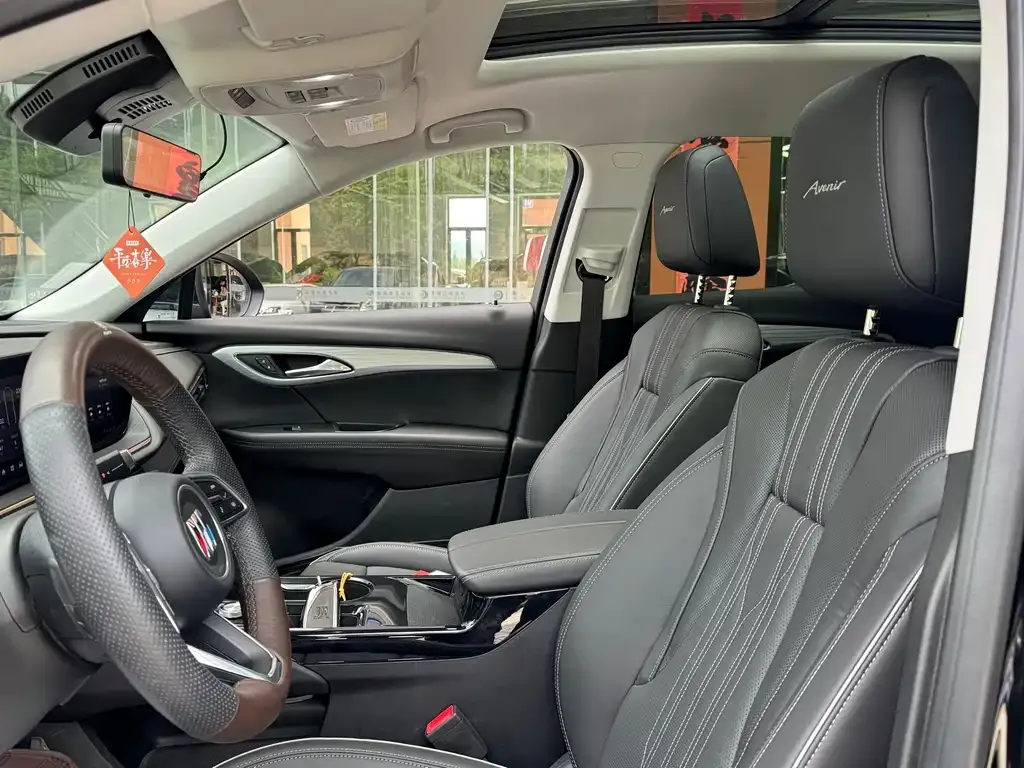 Buick Envision Plus — фото 2