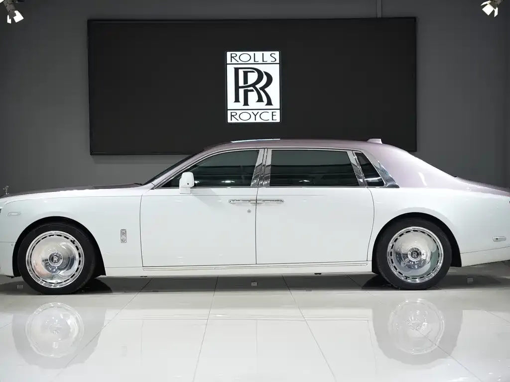 Rolls-Royce Phantom 2021 из CN, фото 3