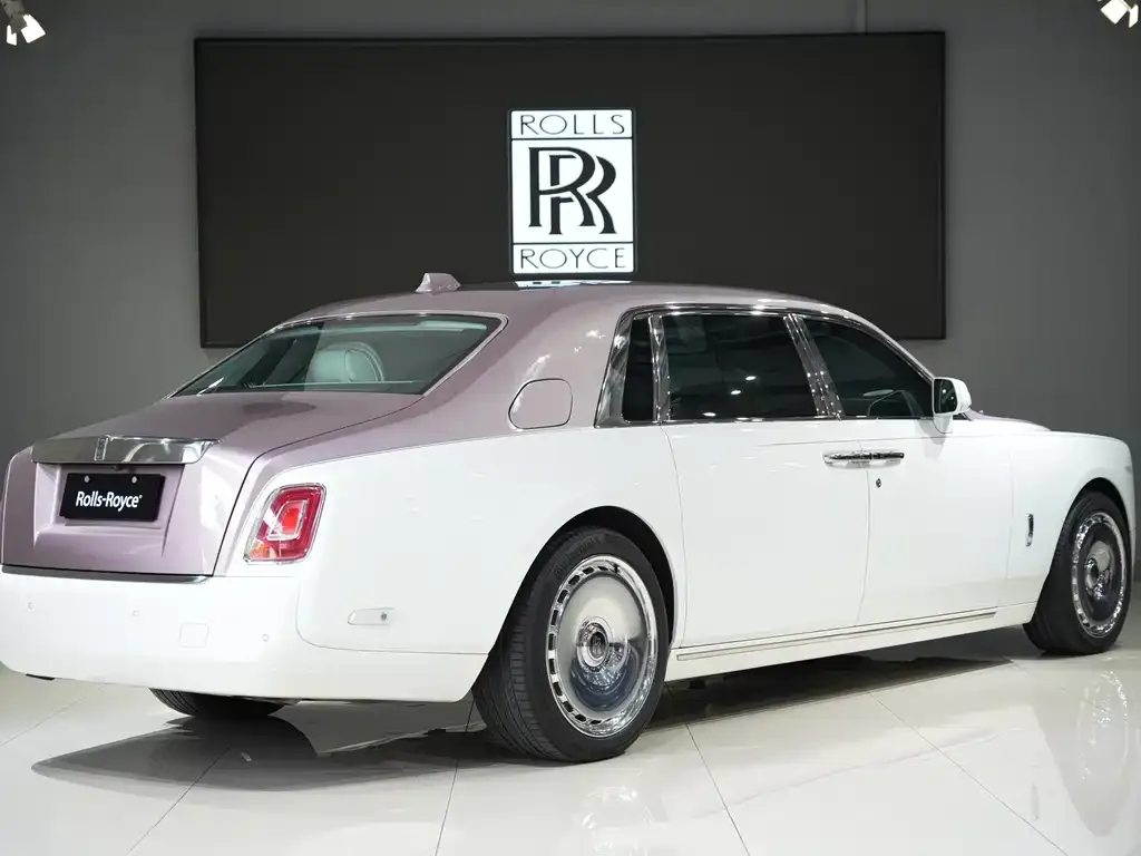 Rolls-Royce Phantom 2021 из CN, фото 7