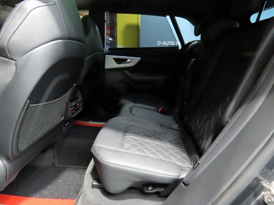 Audi Q8 2025 из KR, фото 6