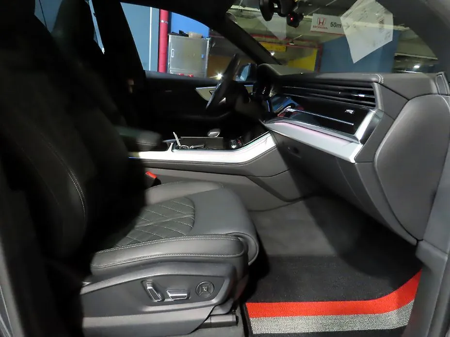 Audi Q8 2025 из KR, фото 4