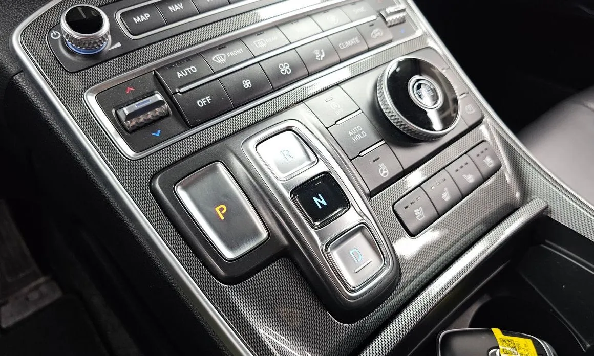 Hyundai Santafe — фото 8