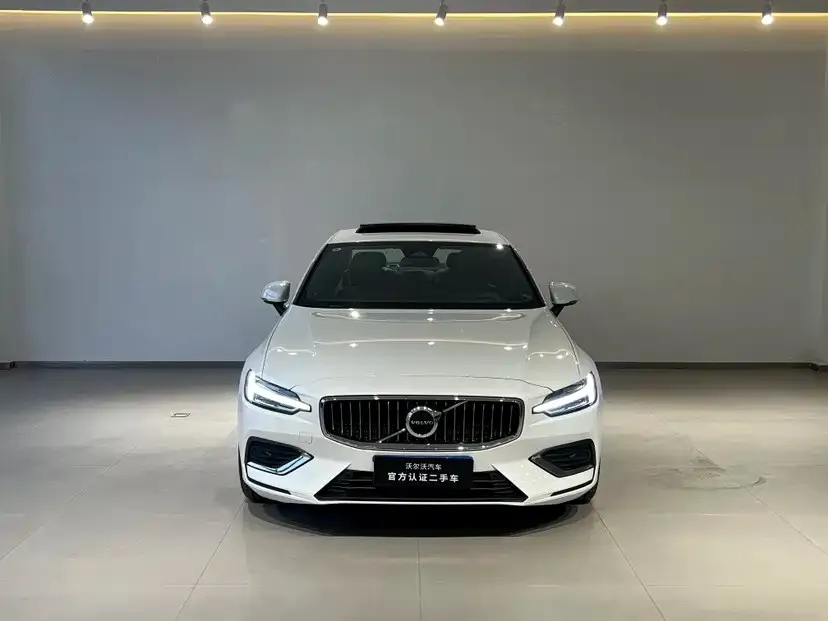 Volvo S60 — фото 3