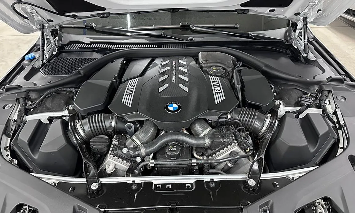 BMW 8-Series 2025 из KR, фото 7