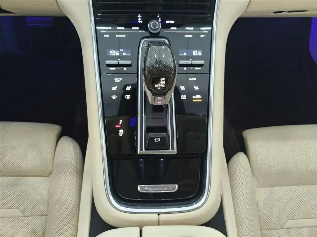 Porsche Panamera — фото 8